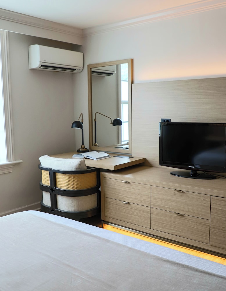 Riverside Hotel — Hotel rooms in Fort Lauderdale, Florida