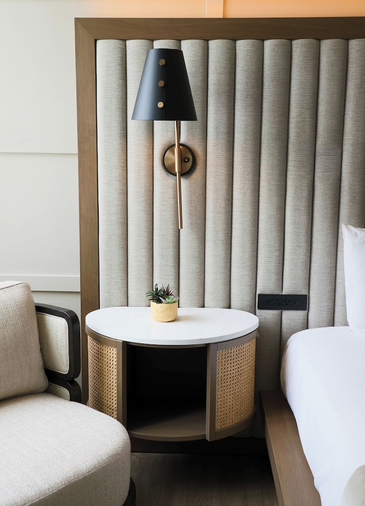 Riverside Hotel — Hotel rooms in Fort Lauderdale, Florida
