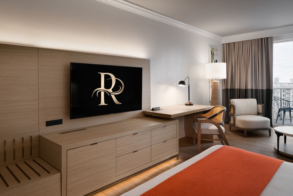 Riverside Hotel — Hotel rooms in Fort Lauderdale, Florida