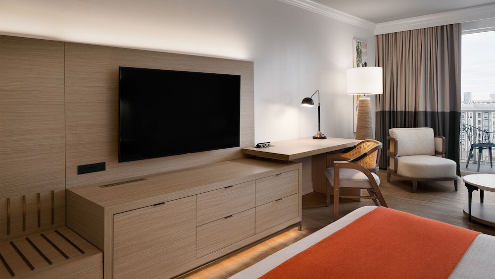 Riverside Hotel — Hotel rooms in Fort Lauderdale, Florida