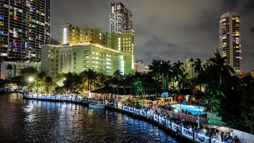 Riverside Hotel — Hotel building in Fort Lauderdale, Florida