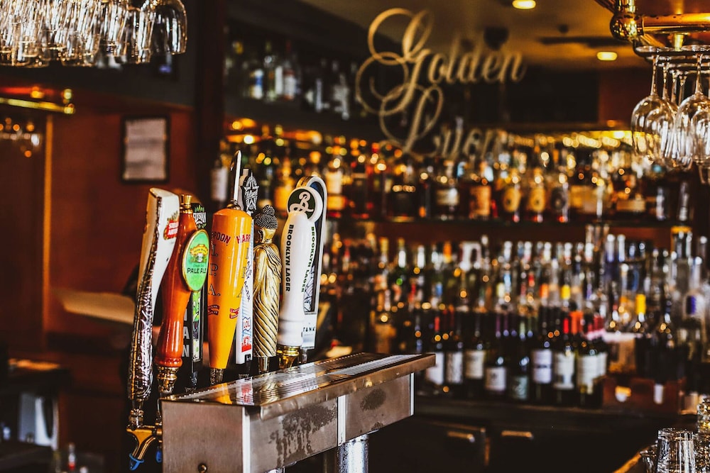 Riverside Hotel — Restaurant & bars in Fort Lauderdale, Florida