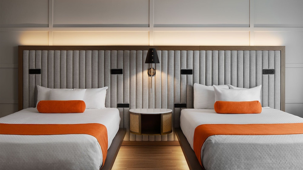 Riverside Hotel — Hotel rooms in Fort Lauderdale, Florida