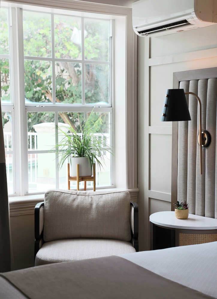Riverside Hotel — Hotel rooms in Fort Lauderdale, Florida