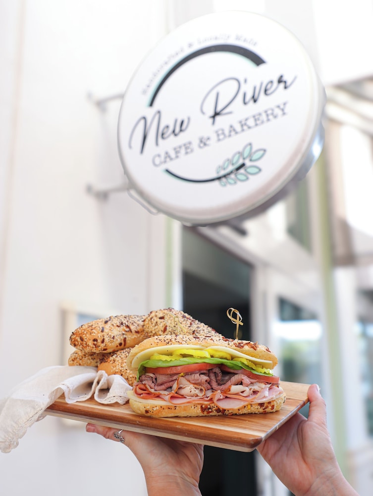 Riverside Hotel — Restaurant & bars in Fort Lauderdale, Florida