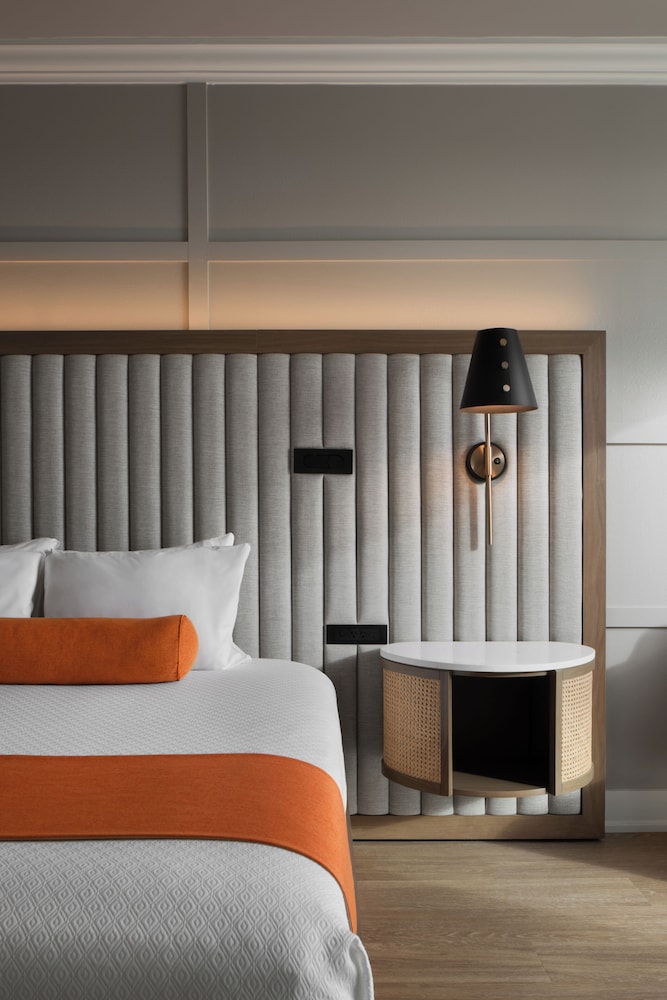 Riverside Hotel — Hotel rooms in Fort Lauderdale, Florida