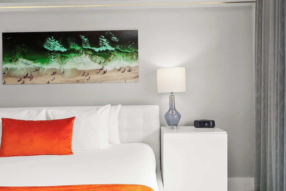 Riviera Hotel South Beach — Hotel rooms in Miami, Florida