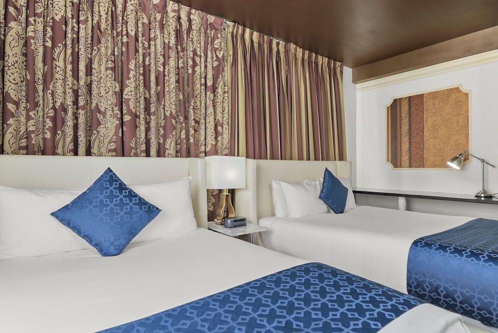Riviera Hotel South Beach — Hotel rooms in Miami, Florida