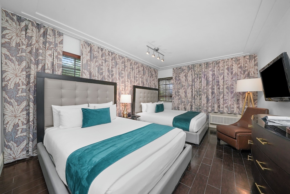 Riviera Hotel South Beach — Hotel rooms in Miami, Florida