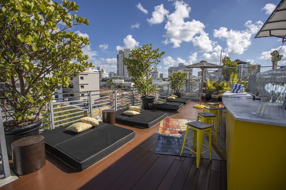 Riviera Hotel South Beach — Hotel rooms in Miami, Florida