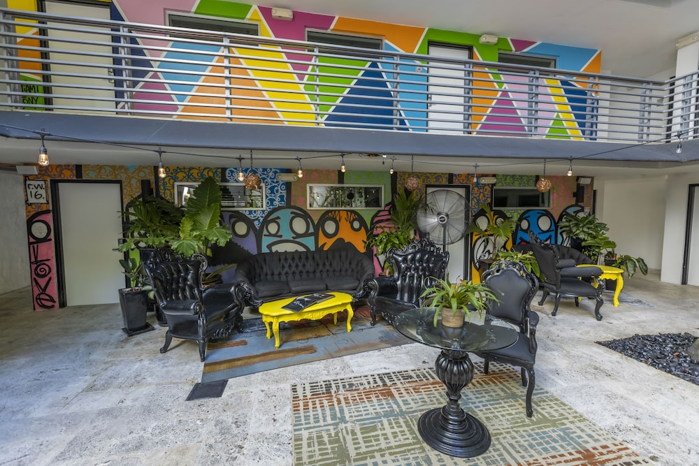 Riviera Hotel South Beach — Restaurant & bars in Miami, Florida