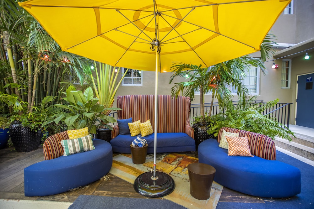 Riviera Hotel South Beach — Restaurant & bars in Miami, Florida