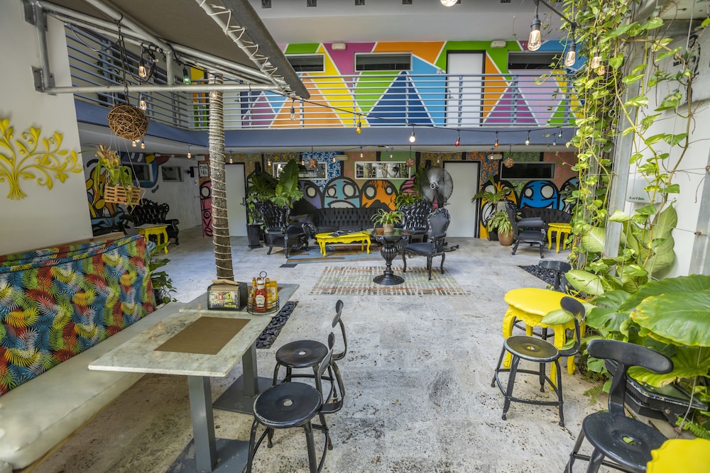 Riviera Hotel South Beach — Restaurant & bars in Miami, Florida