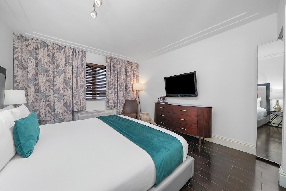 Riviera Hotel South Beach — Hotel rooms in Miami, Florida