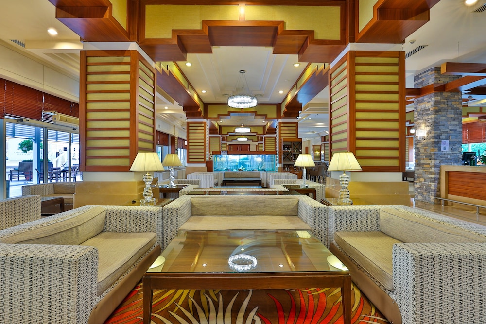 Crystal De Luxe Comfort Collection - All inclusive — Restaurant & bars in Kemer