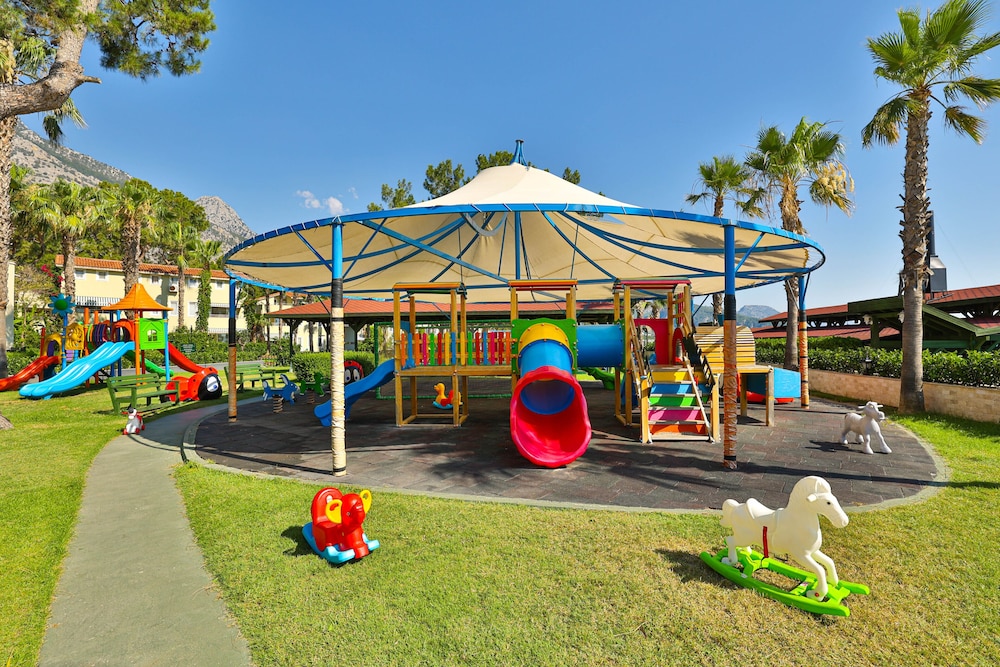 Crystal Flora Pearl Collection - All inclusive — Attractions for children in Kemer