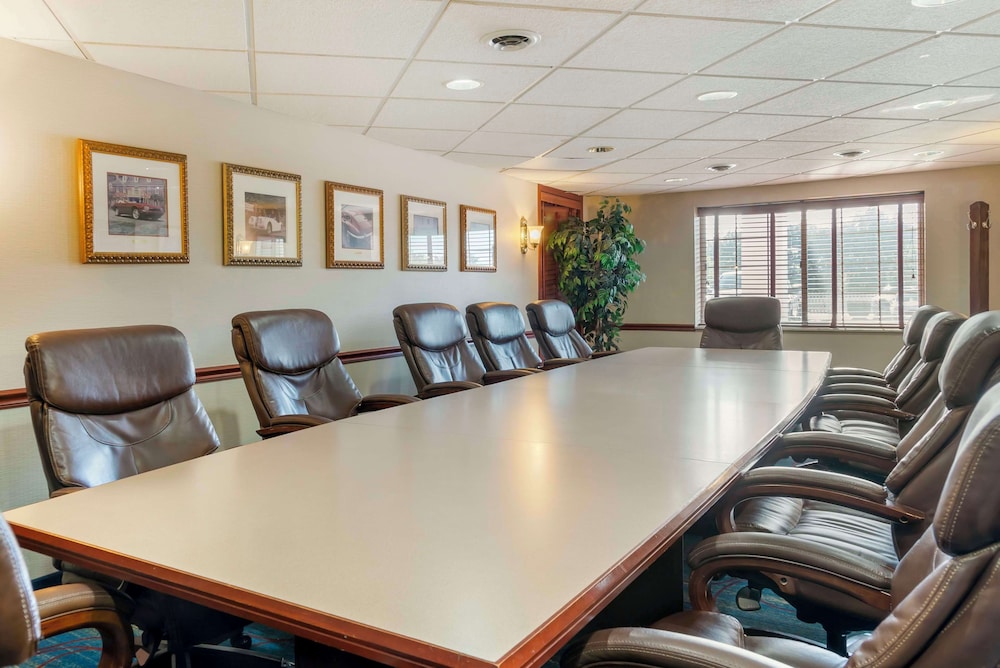 Best Western Greenfield Inn — Hotel building in Allen Park, Michigan