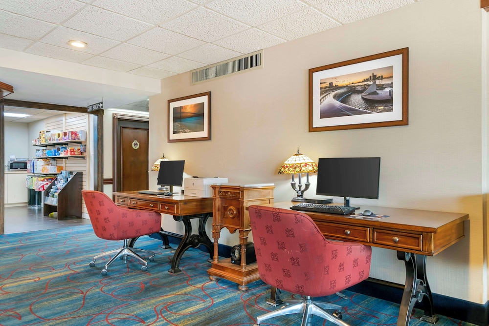 Best Western Greenfield Inn — Hotel building in Allen Park, Michigan