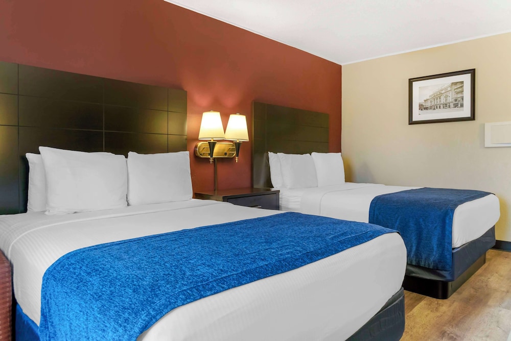 Best Western Greenfield Inn — Hotel rooms in Allen Park, Michigan