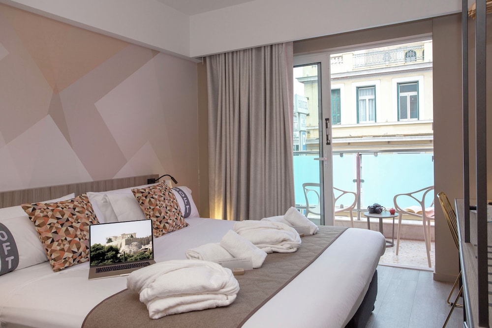 Casual Kubic Athens Hotel by Casual Hoteles — Hotel rooms in Athens, Attica