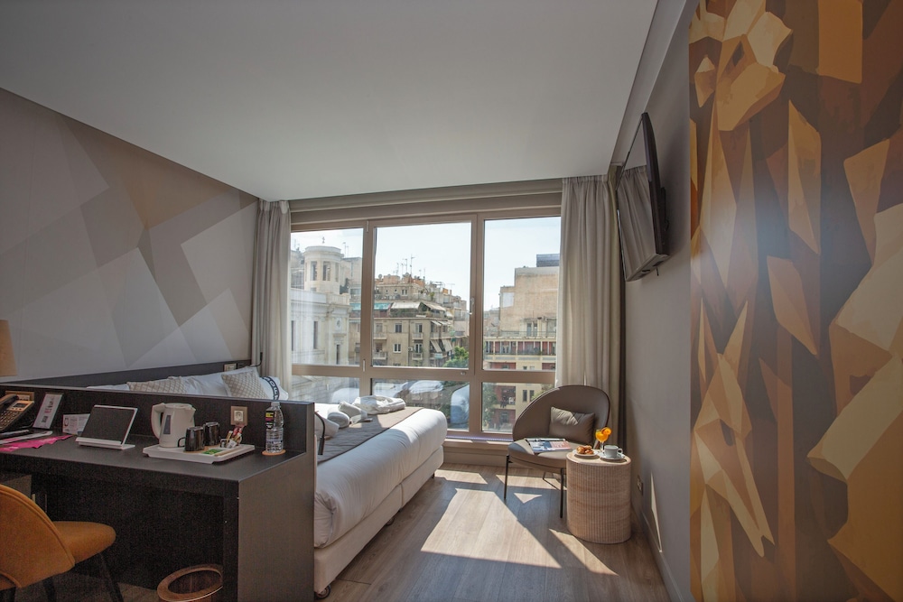 Casual Kubic Athens Hotel by Casual Hoteles — Hotel rooms in Athens, Attica