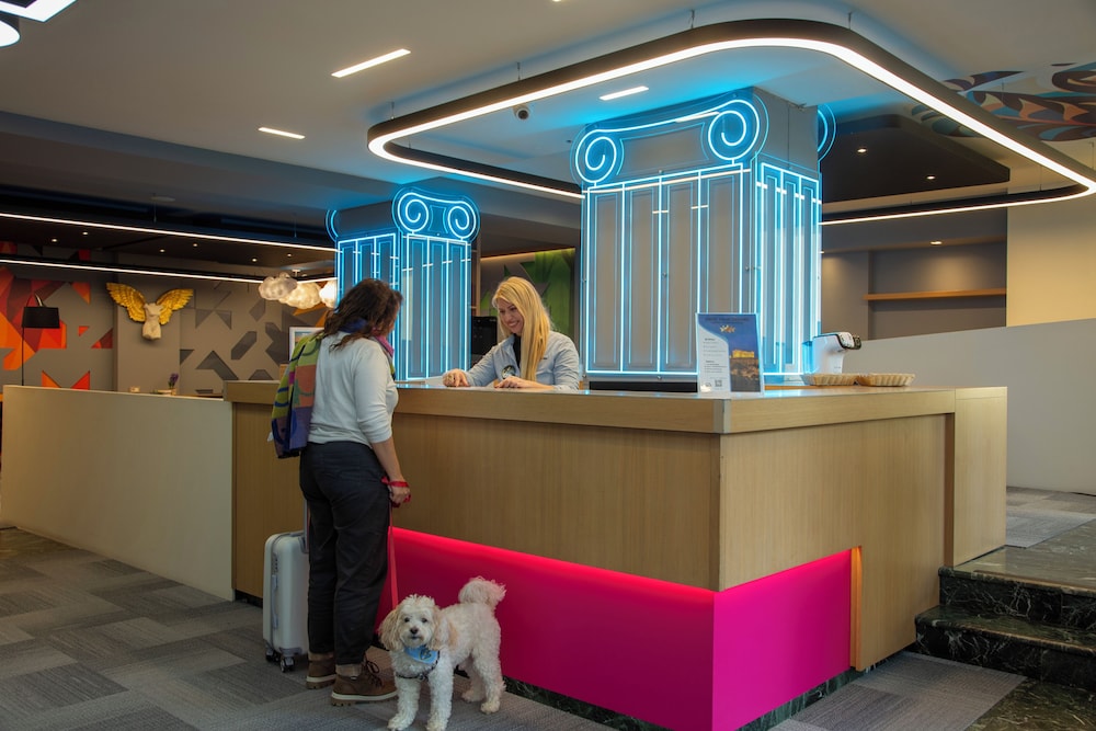 Casual Kubic Athens Hotel by Casual Hoteles — Hotel building in Athens, Attica