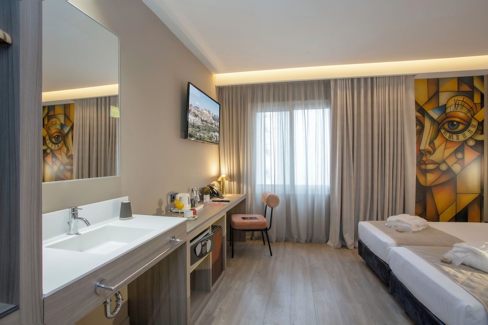 Casual Kubic Athens Hotel by Casual Hoteles — Hotel rooms in Athens, Attica