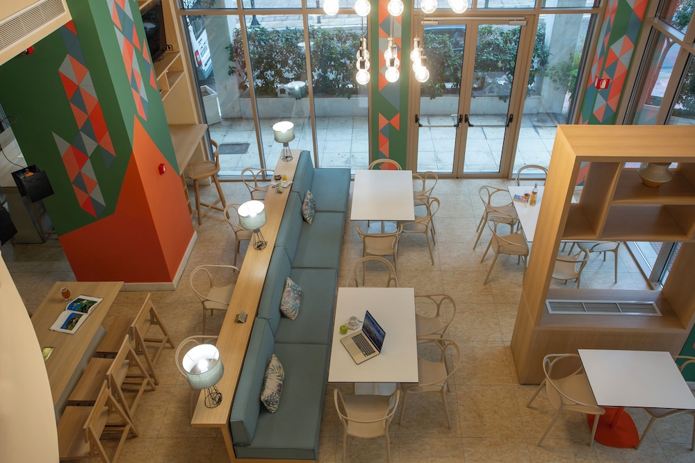 Casual Kubic Athens Hotel by Casual Hoteles — Restaurant & bars in Athens, Attica