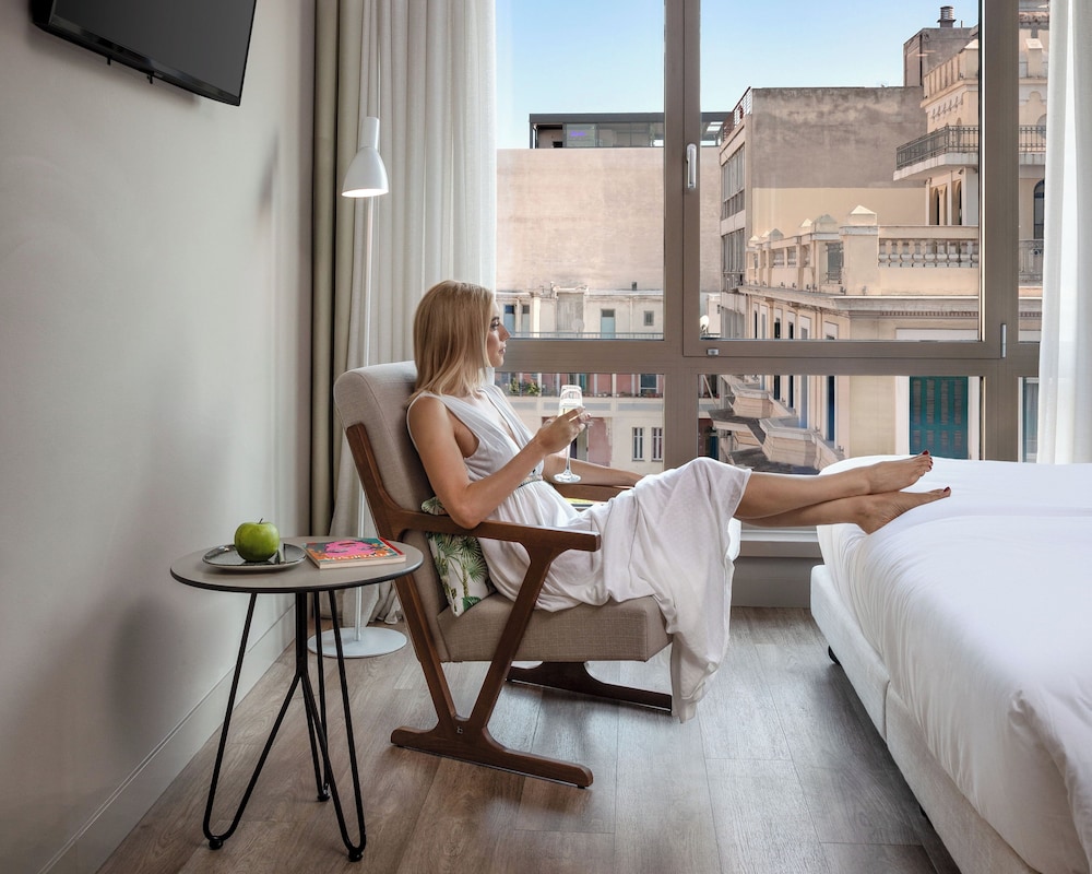 Casual Kubic Athens Hotel by Casual Hoteles — Hotel rooms in Athens, Attica
