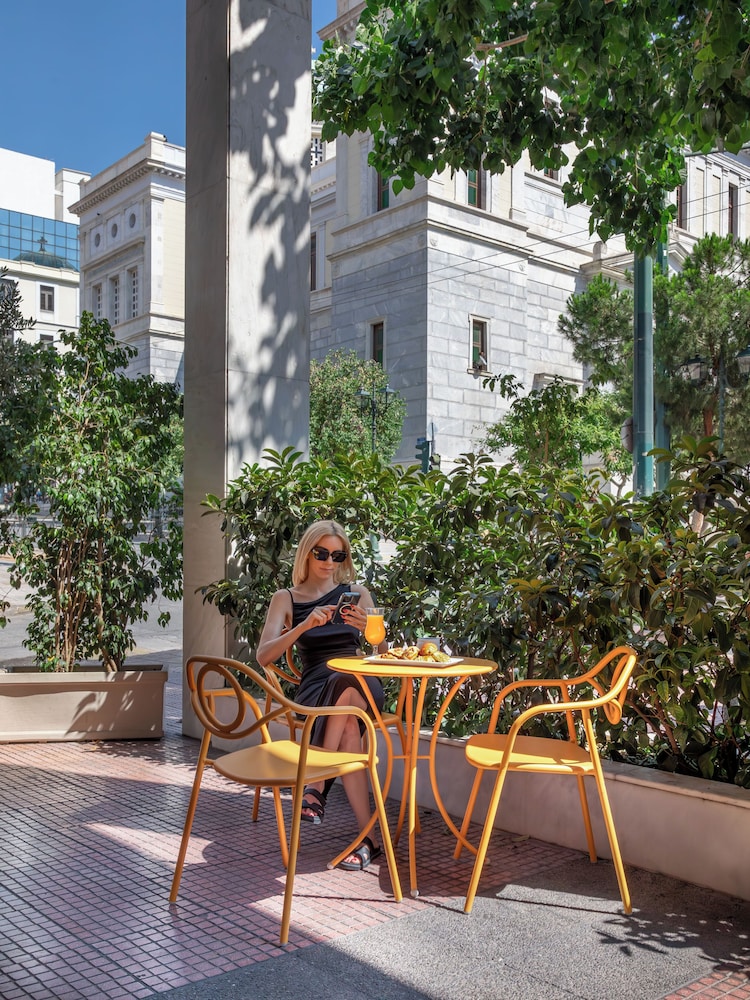 Casual Kubic Athens Hotel by Casual Hoteles — Restaurant & bars in Athens, Attica
