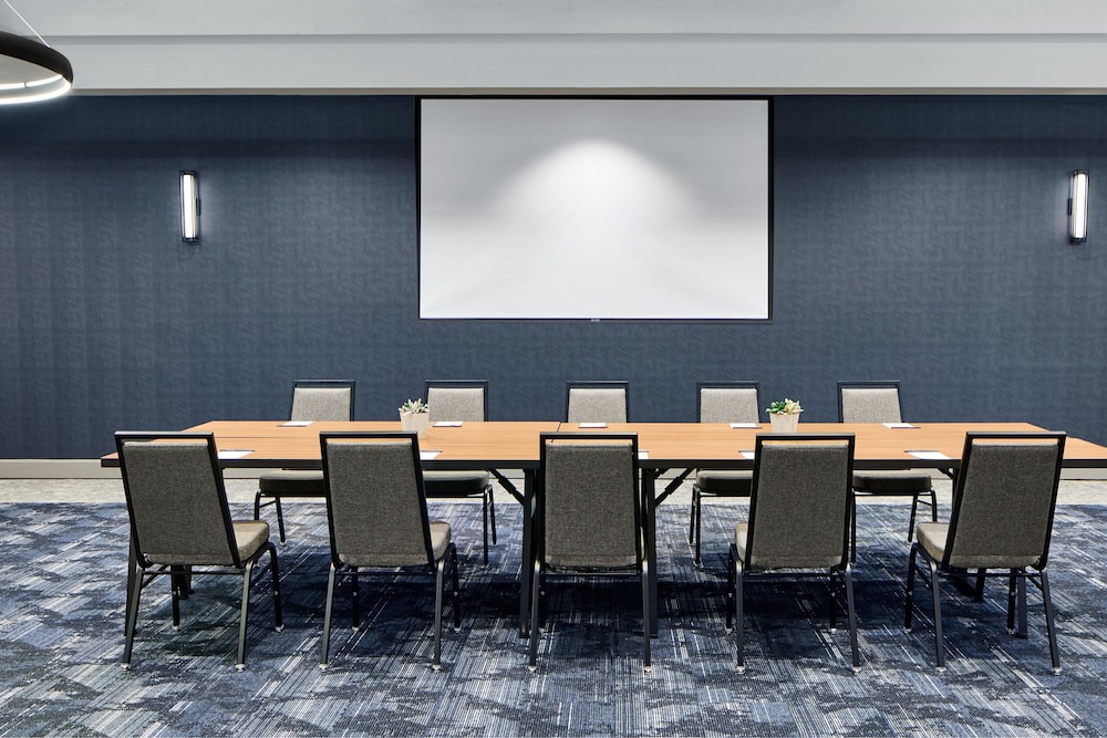 Courtyard By Marriott Detroit Downtown — Hotel building in Detroit, Michigan