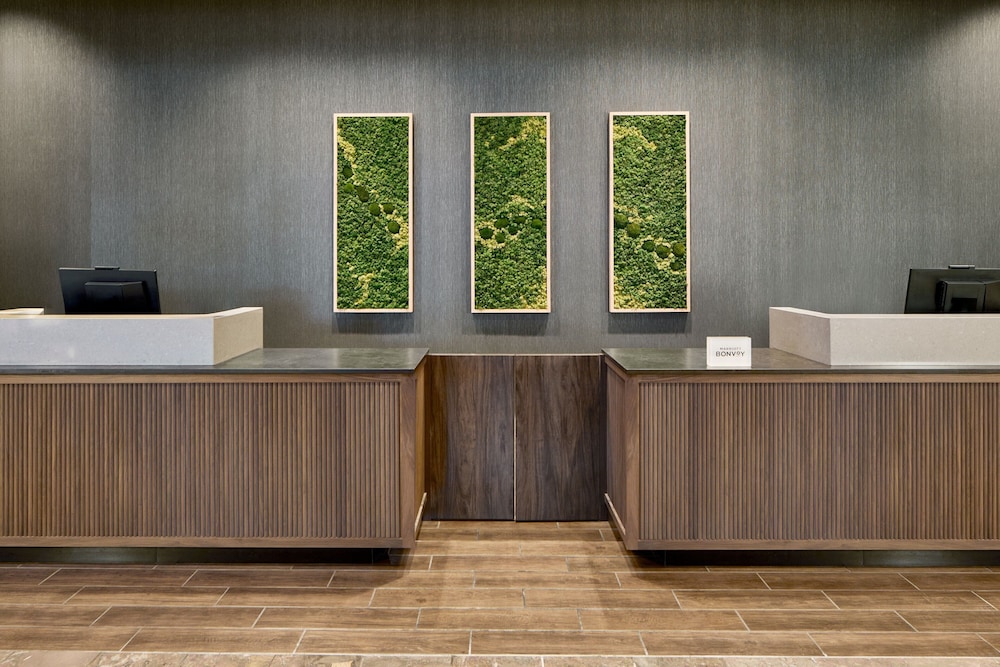 Courtyard By Marriott Detroit Downtown — Hotel building in Detroit, Michigan