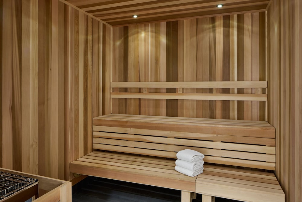 Courtyard By Marriott Detroit Downtown — Spa in Detroit, Michigan
