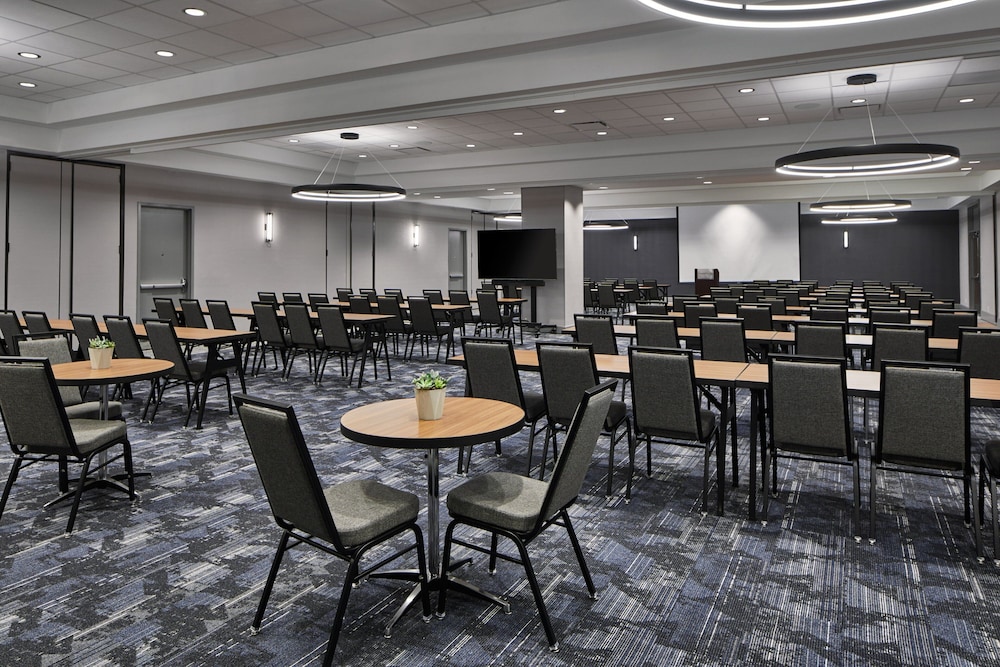 Courtyard By Marriott Detroit Downtown — Hotel building in Detroit, Michigan