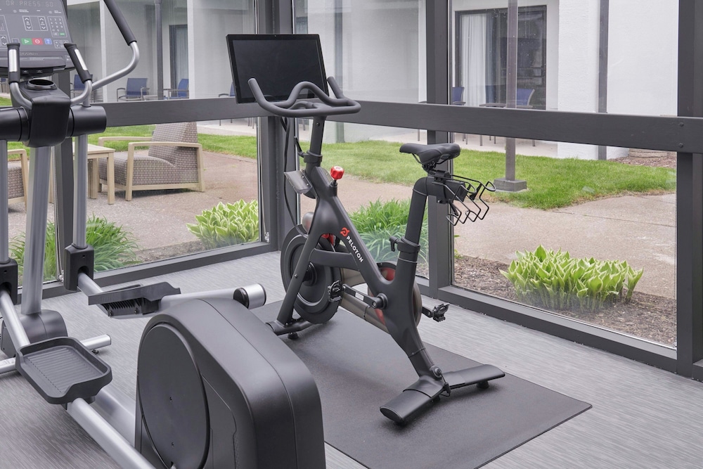 Courtyard by Marriott Detroit Metropolitan Airport Romulus — Sports & recreation in Romulus, Michigan
