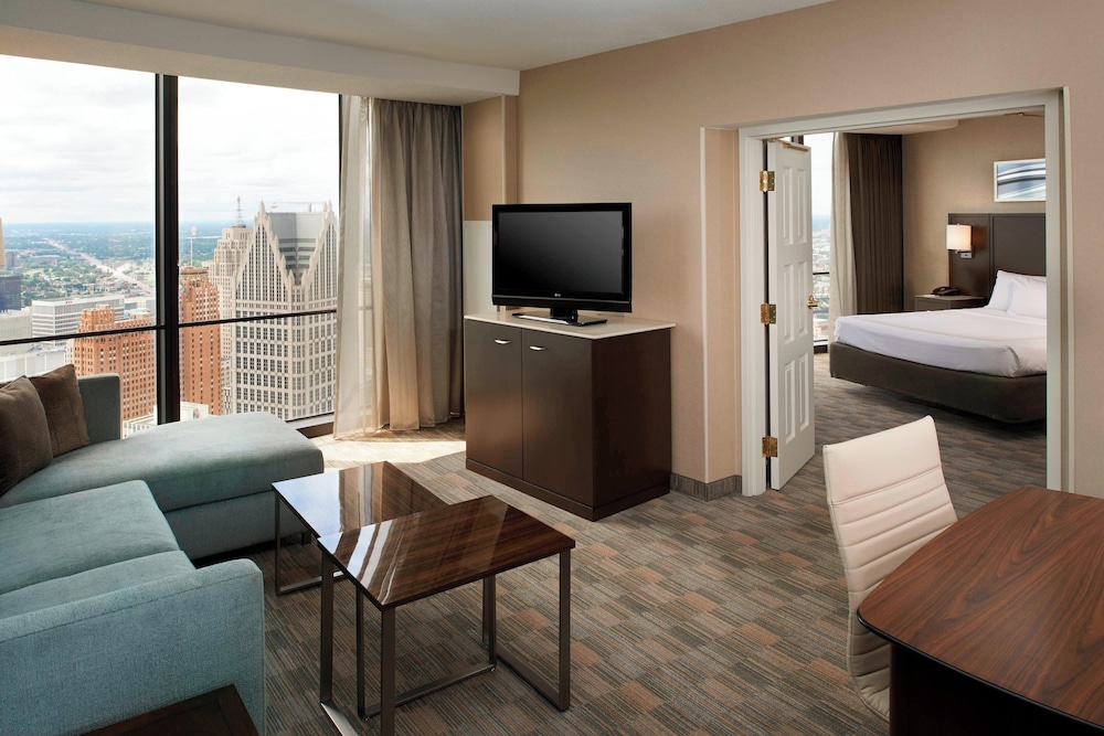 Detroit Marriott at the Renaissance Center — Hotel rooms in Detroit, Michigan