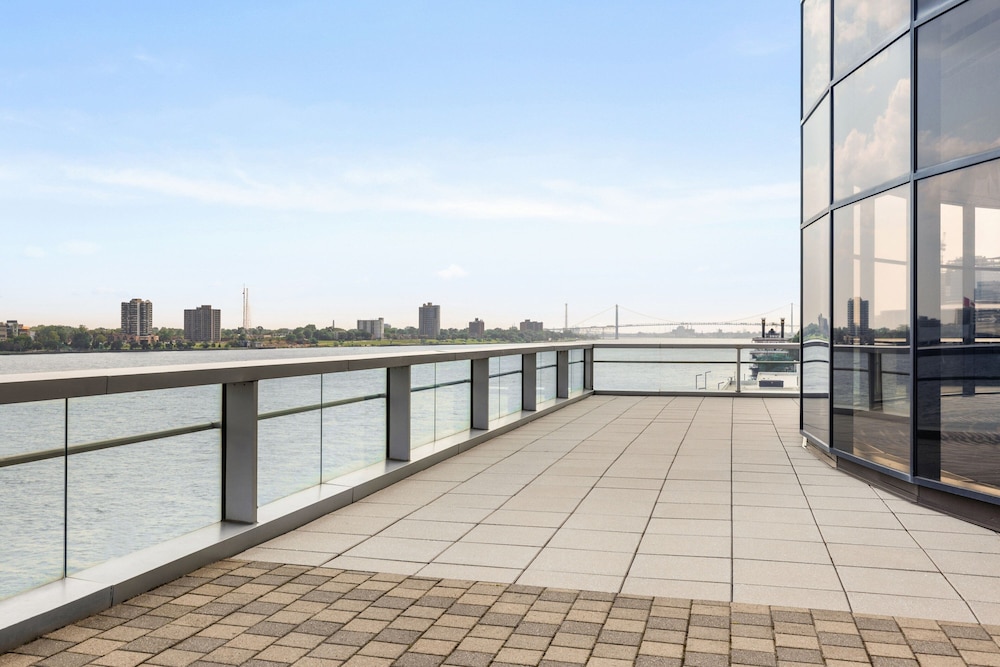 Detroit Marriott at the Renaissance Center — Attractions in the area in Detroit, Michigan