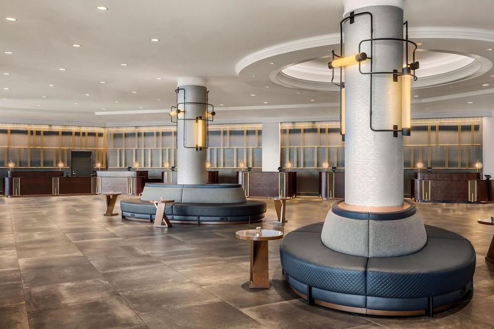 Detroit Marriott at the Renaissance Center — Hotel building in Detroit, Michigan