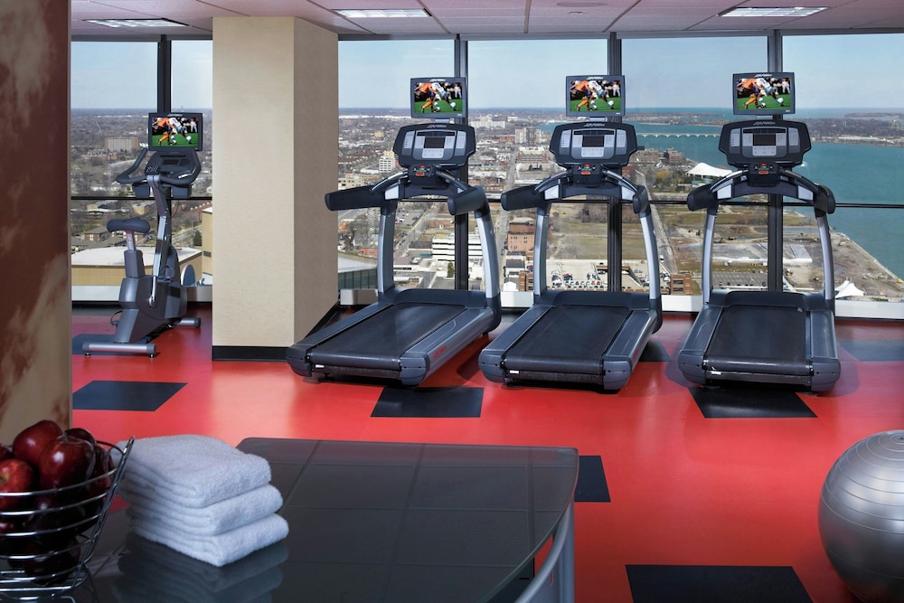 Detroit Marriott at the Renaissance Center — Sports & recreation in Detroit, Michigan