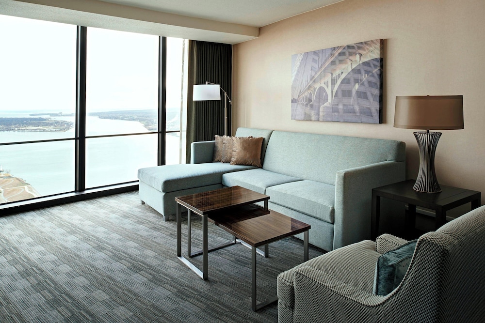 Detroit Marriott at the Renaissance Center — Hotel rooms in Detroit, Michigan