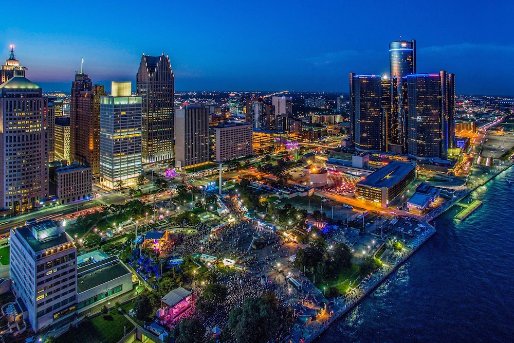 Detroit Marriott at the Renaissance Center — Attractions in the area in Detroit, Michigan