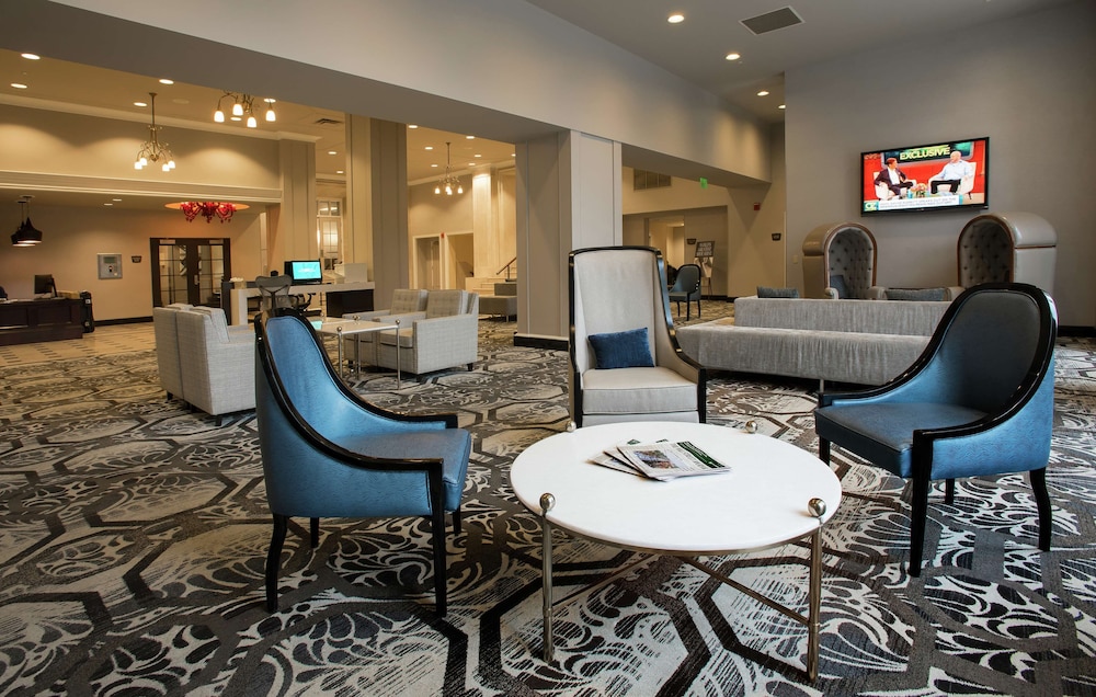 DoubleTree Suites by Hilton Hotel Detroit Downtown - Fort Shelby — Hotel building in Detroit, Michigan