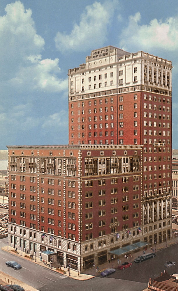 DoubleTree Suites by Hilton Hotel Detroit Downtown - Fort Shelby — Main photo in Detroit, Michigan
