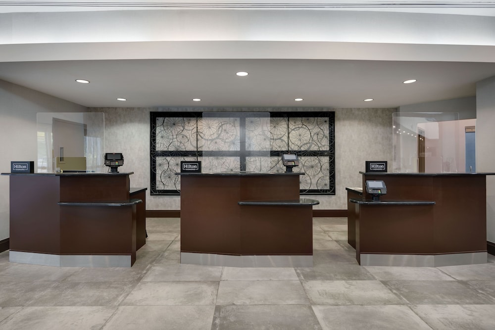 Embassy Suites by Hilton Detroit Troy Auburn Hills — Hotel building in Troy, Michigan