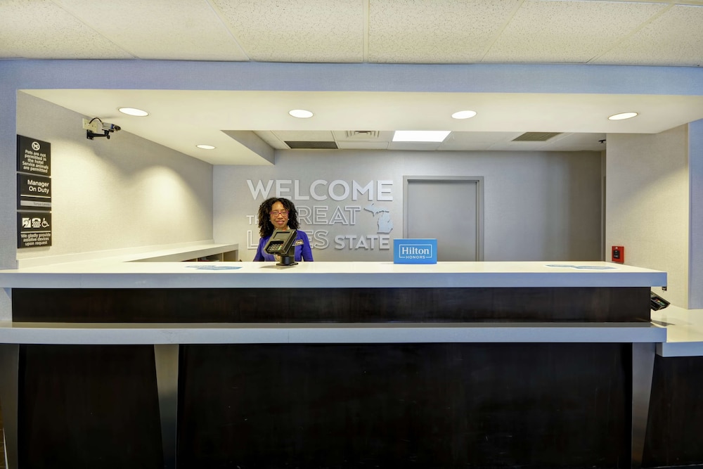 Hampton Inn Detroit/Madison Heights/South Troy — Hotel building in Madison Heights, Michigan