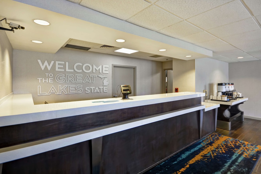 Hampton Inn Detroit/Madison Heights/South Troy — Hotel building in Madison Heights, Michigan