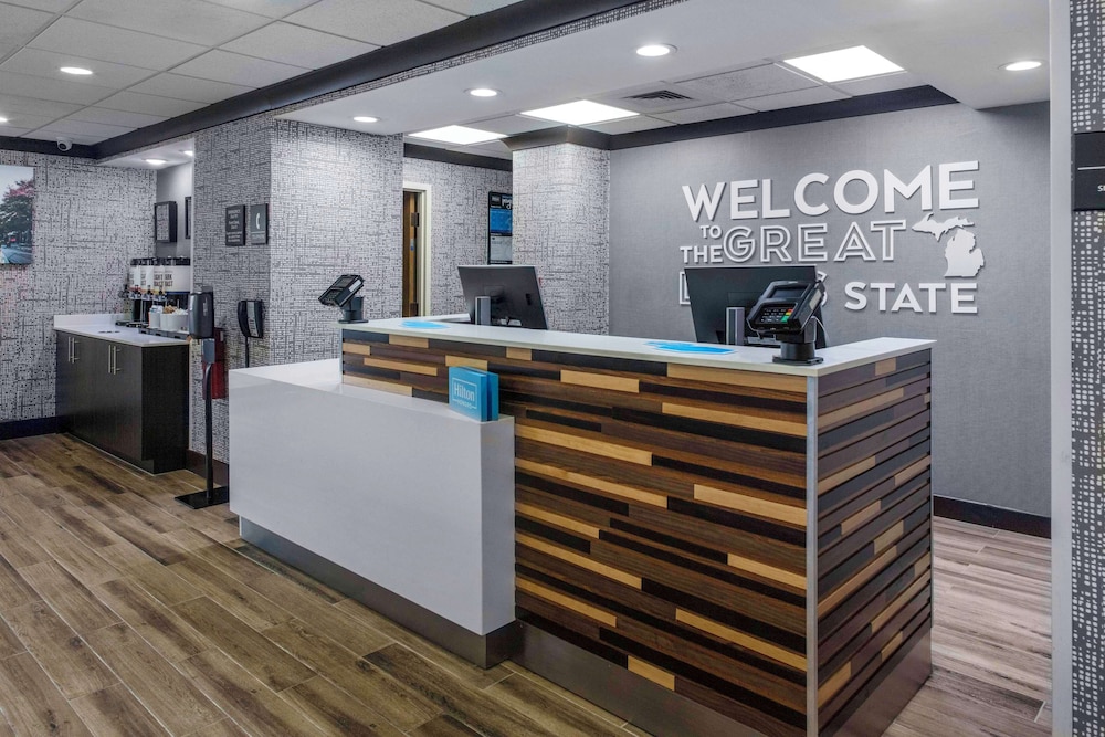 Hampton Inn Detroit/Northville — Hotel building in Northville, Michigan