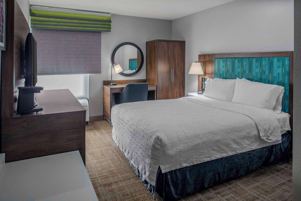 Hampton Inn Detroit/Northville — Hotel rooms in Northville, Michigan