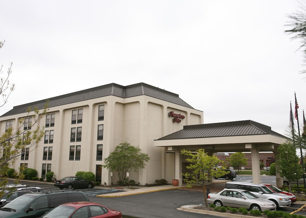 Hampton Inn Detroit/Northville — Hotel building in Northville, Michigan