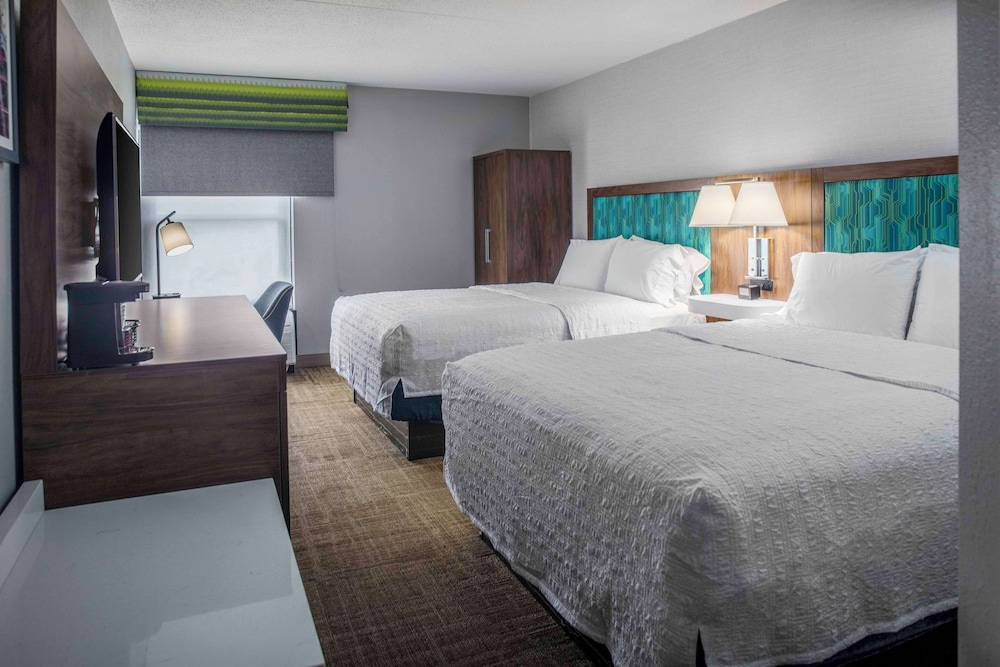 Hampton Inn Detroit/Northville — Hotel rooms in Northville, Michigan